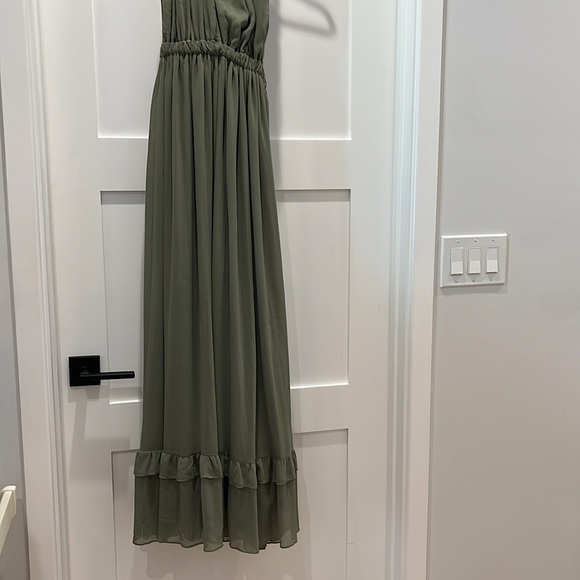 Sage green maxi/boho dress with crocheted back - Picture 8 of 9
